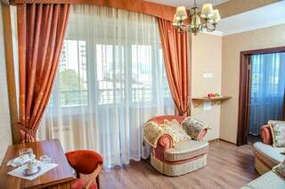 Гостиница Либерти Fly Адлер Представительский люкс-4