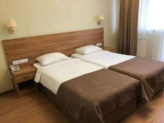 Гостиница Либерти Fly Адлер Стандартный двухместный номер с 1 кроватью или 2 отдельными кроватями и балконом-6