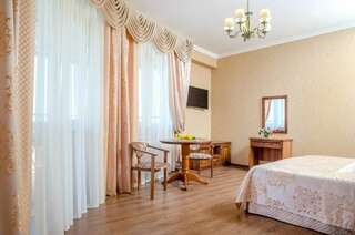 Гостиница Либерти Fly Адлер Представительский люкс-2