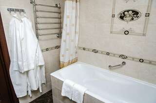 Гостиница Либерти Fly Адлер Семейный полулюкс-6