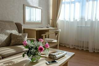 Гостиница Либерти Fly Адлер Трехместный номер «Комфорт»-4